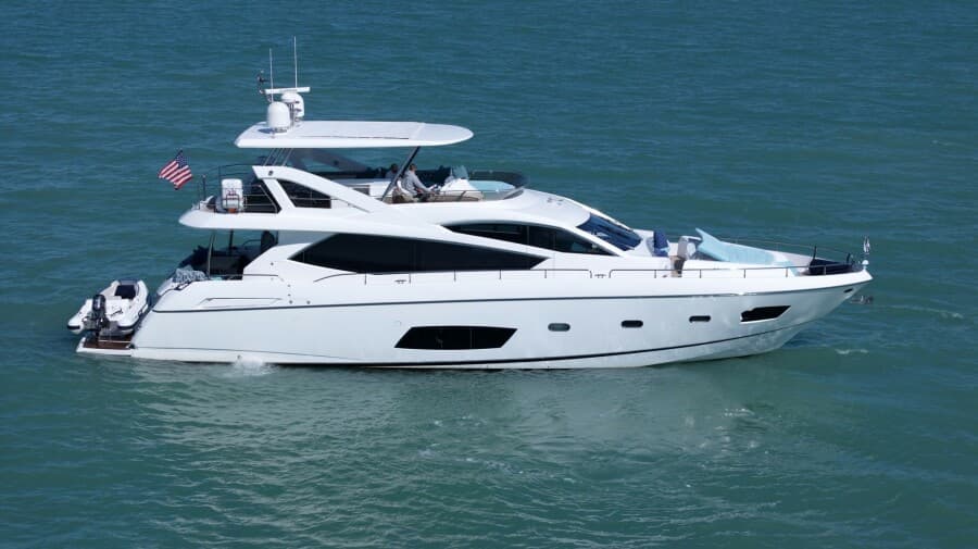 Sunseeker boats - Tampa Yacht Sales