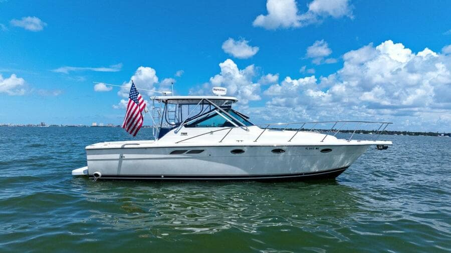 Tiara boats - Tampa Yacht Sales